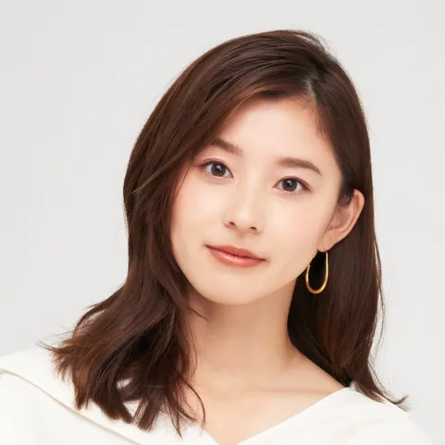 朝比奈彩